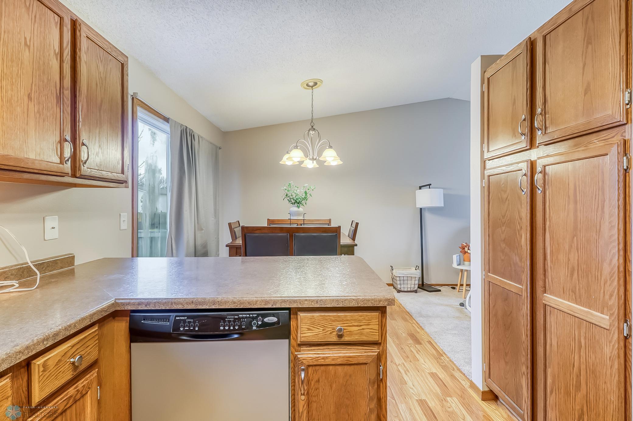 Kitchen1_3.jpg