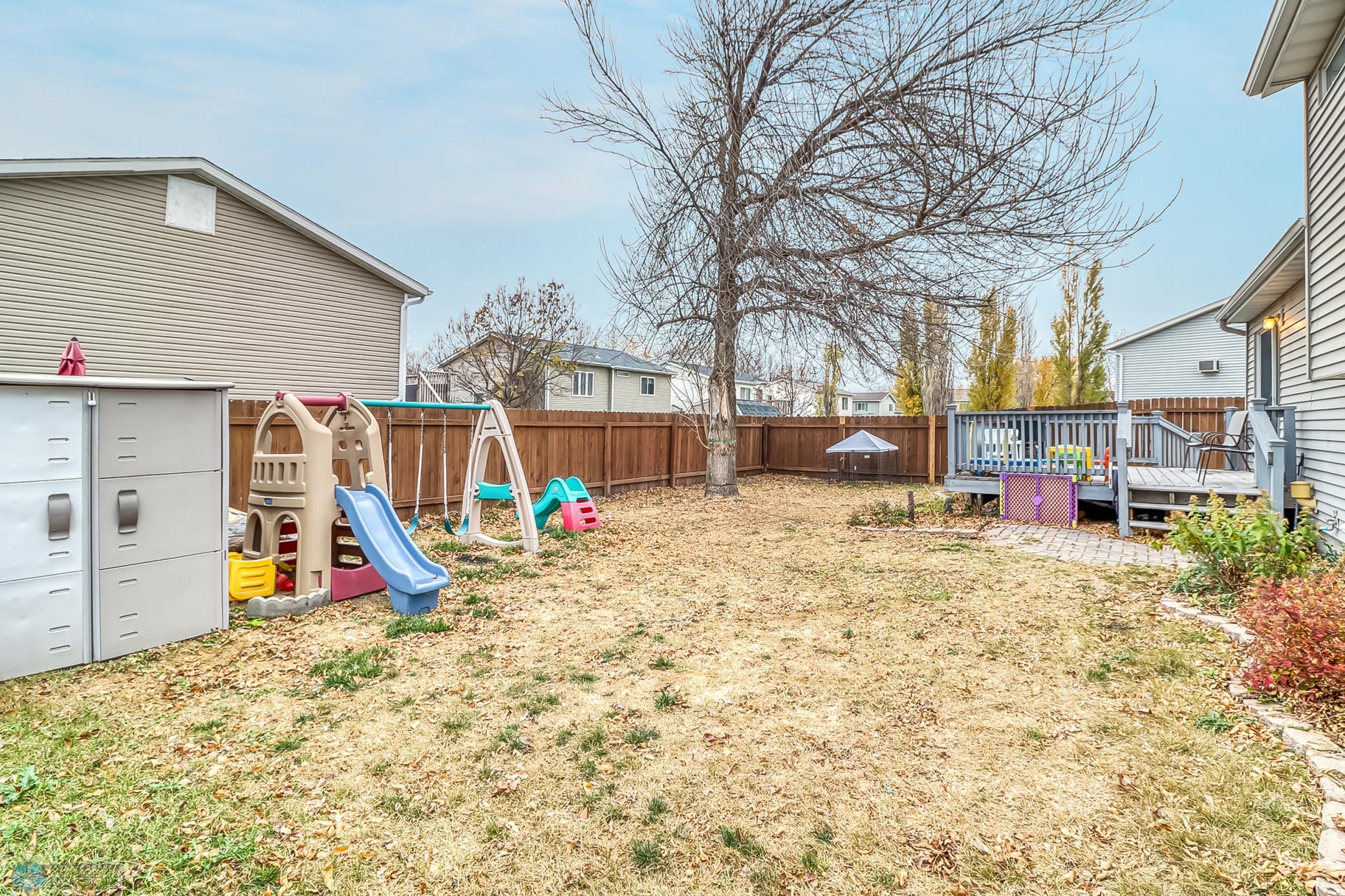 Backyard1_1.jpg
