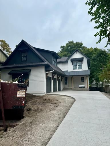 641 Park Street E, Wayzata, MN 55391
