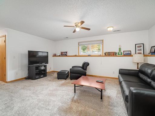 6836 Chesshire Lane N, Maple Grove, MN 55311