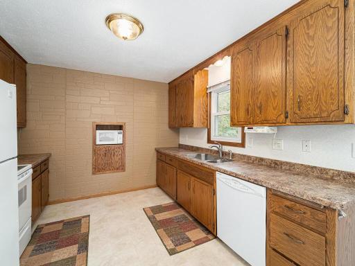 6836 Chesshire Lane N, Maple Grove, MN 55311