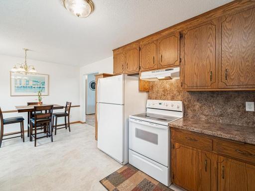 6836 Chesshire Lane N, Maple Grove, MN 55311