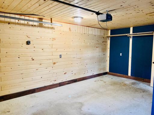 Photo for 411 Bay Avenue SE, Baudette, MN 56623 - Listing #6629091 Garage space (could be another bedroom too)