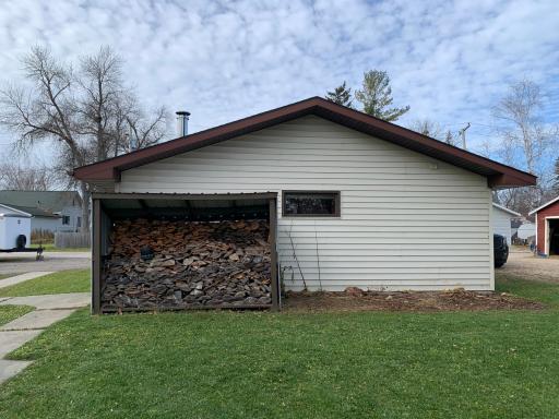 Photo for 411 Bay Avenue SE, Baudette, MN 56623 - Listing #6629091 411 Bay Avenue SE, Baudette, MN 56623