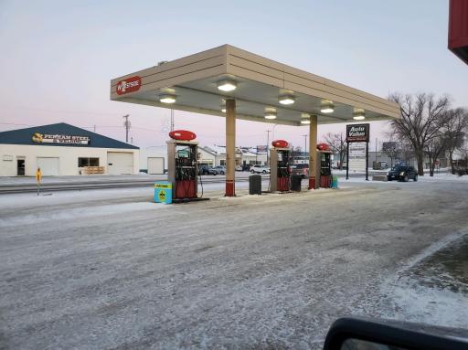 655 W Main Street, Perham, MN 56573