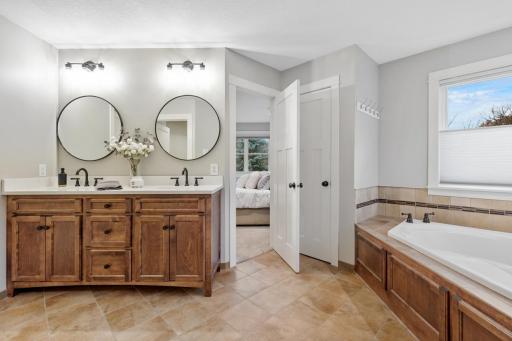 18139 Ingram Way, Eden Prairie, MN 55347