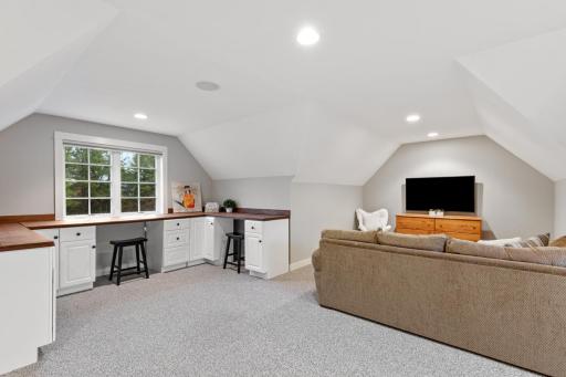 18139 Ingram Way, Eden Prairie, MN 55347