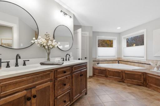 18139 Ingram Way, Eden Prairie, MN 55347