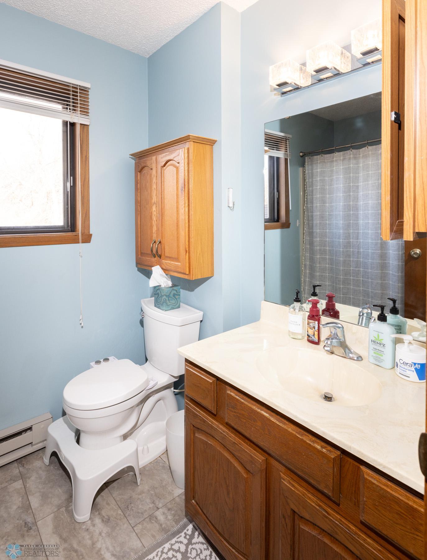 2nd Floor Bathroom