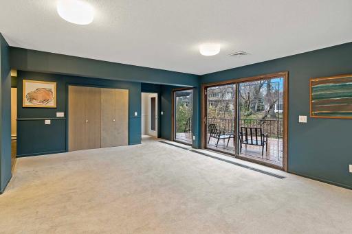 5629 Woodcrest Drive, Minneapolis, MN 55424