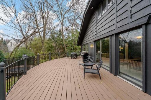 5629 Woodcrest Drive, Minneapolis, MN 55424