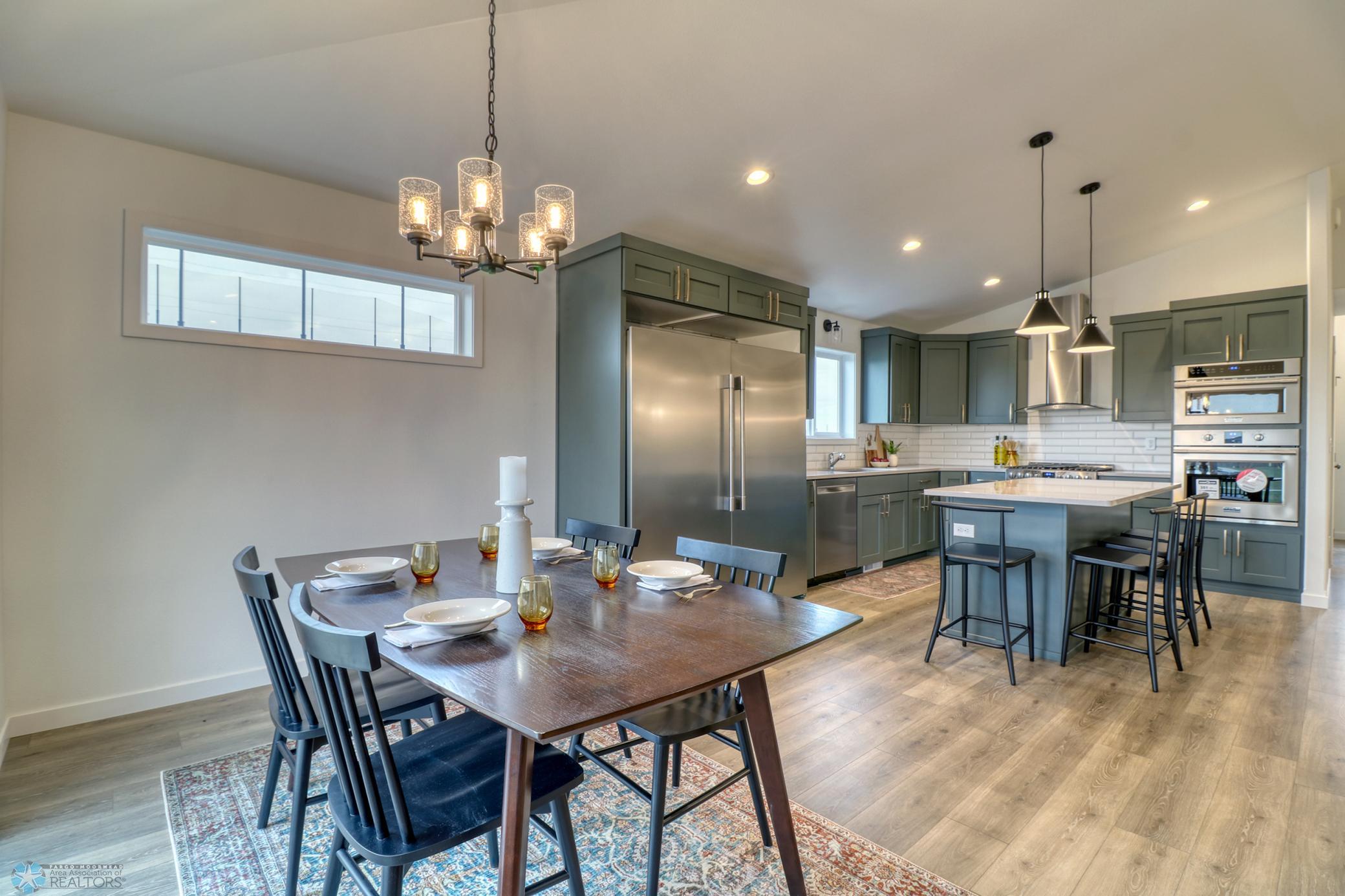 Dining Area1_3.jpg