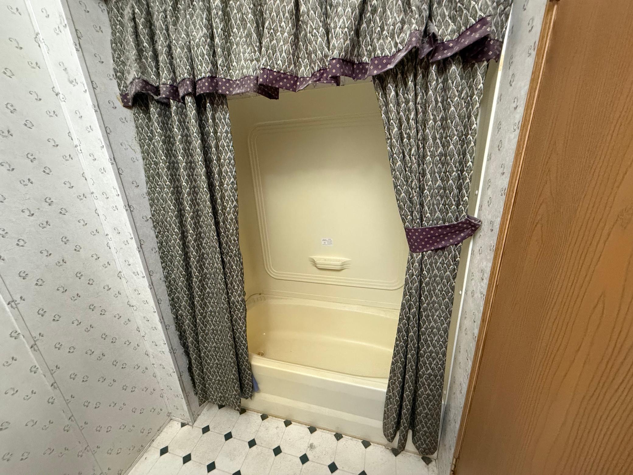 Full Bath