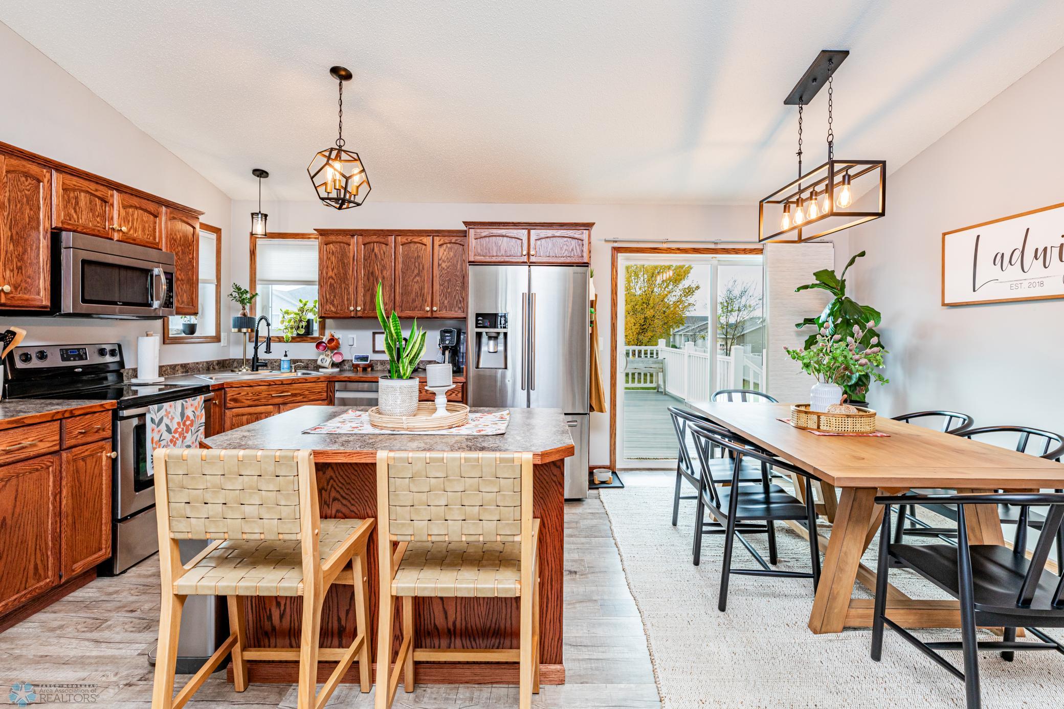 Kitchen/Dining