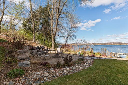 Paved fire pit patio