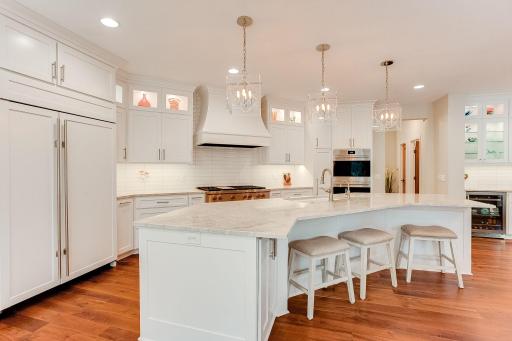 21080 Ridgewood Trail, Lakeville, MN 55044