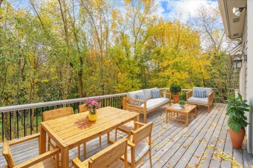 21080 Ridgewood Trail, Lakeville, MN 55044
