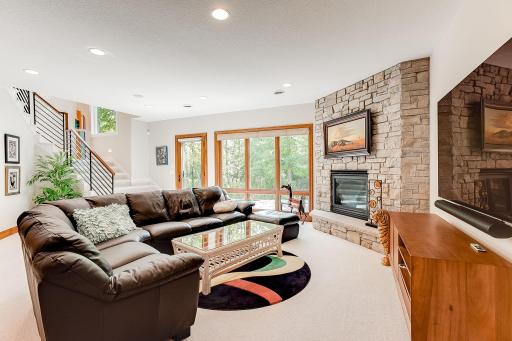 21080 Ridgewood Trail, Lakeville, MN 55044