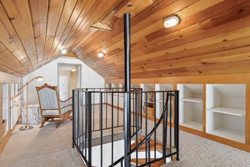 16922 Grays Bay Boulevard, Wayzata, MN 55391
