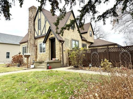 820 Labree Avenue N, Thief River Falls, MN 56701