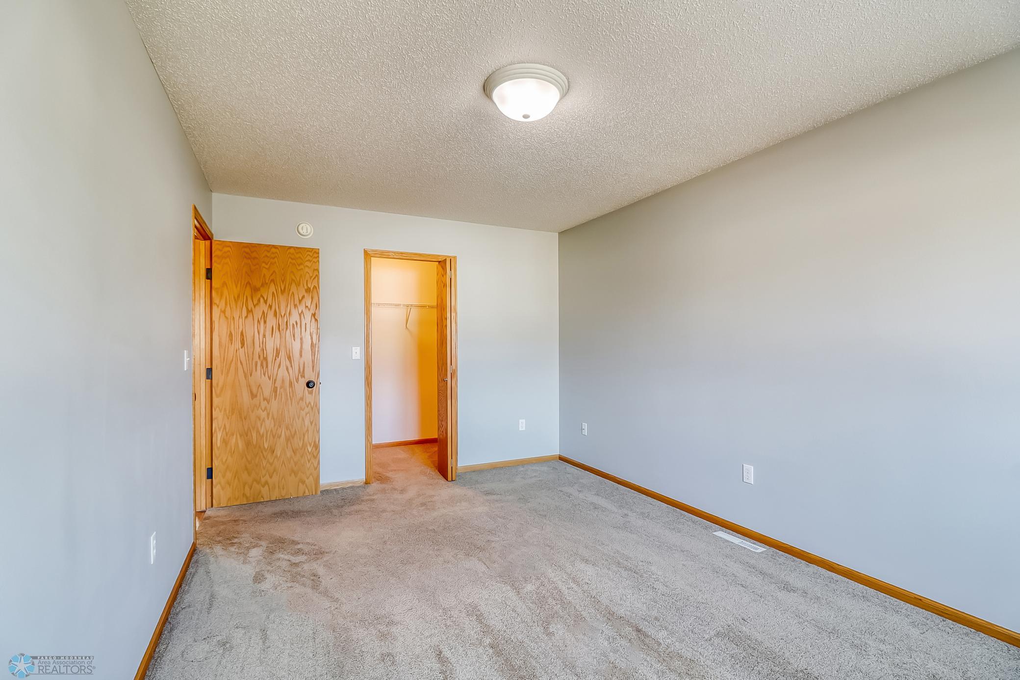13Primary Bedroom1_2.jpg