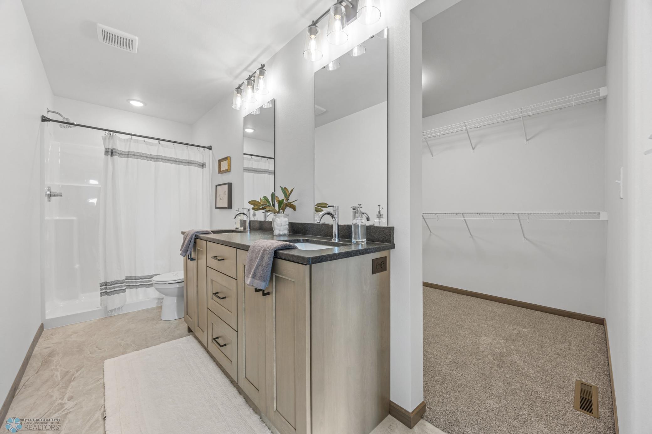 Owner's bath