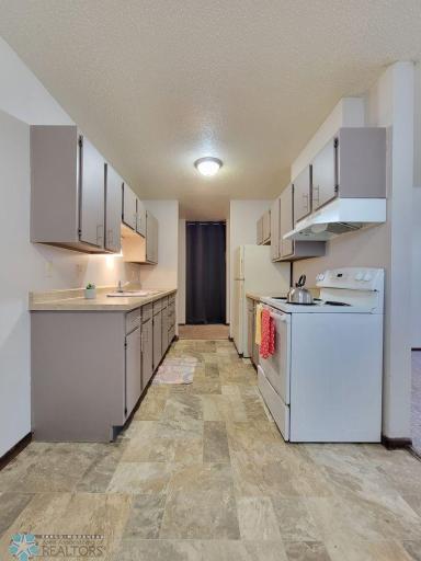 518 4th Street SW, Jamestown, ND 58401