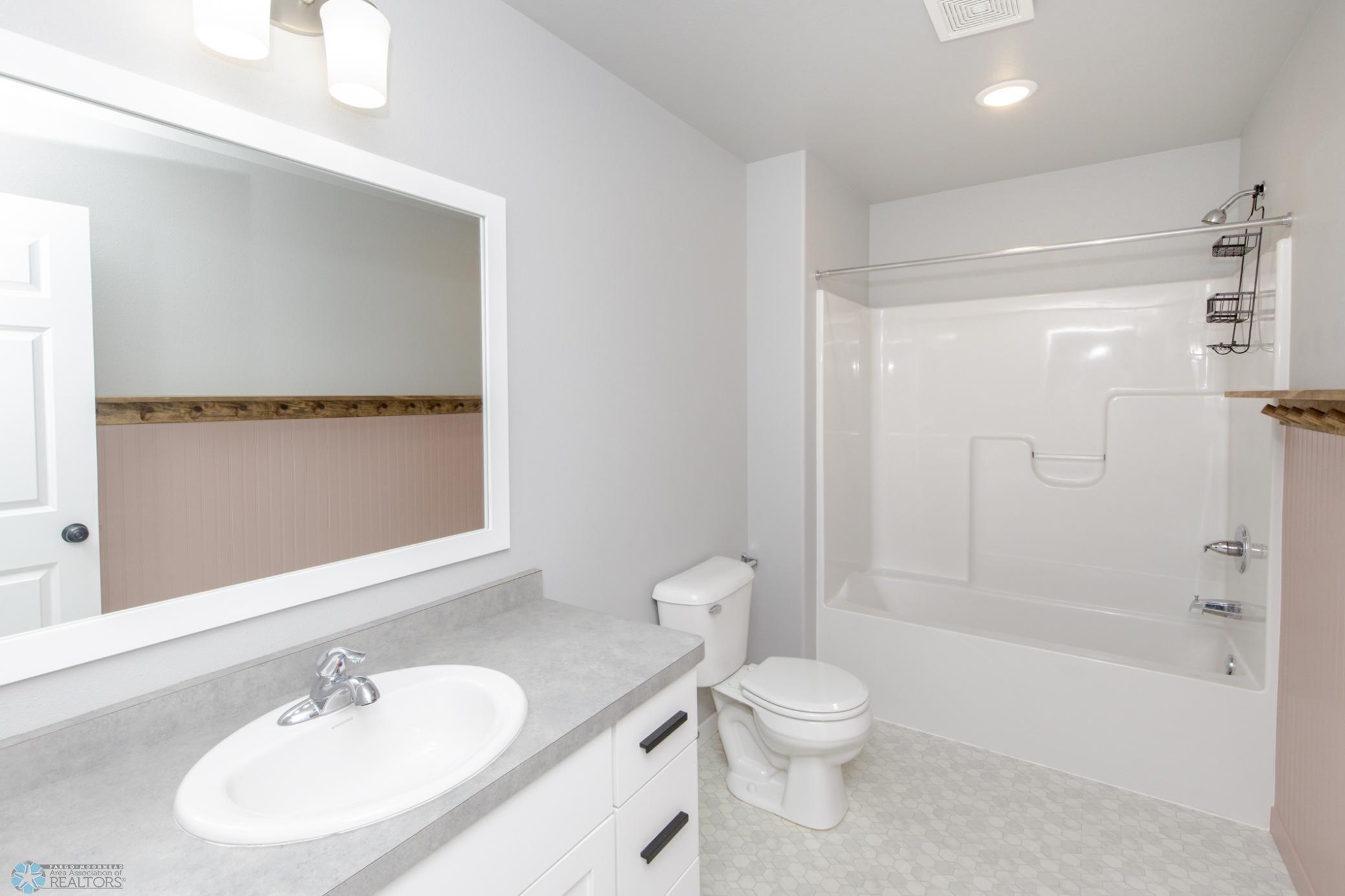 Bathroom 3 - Full