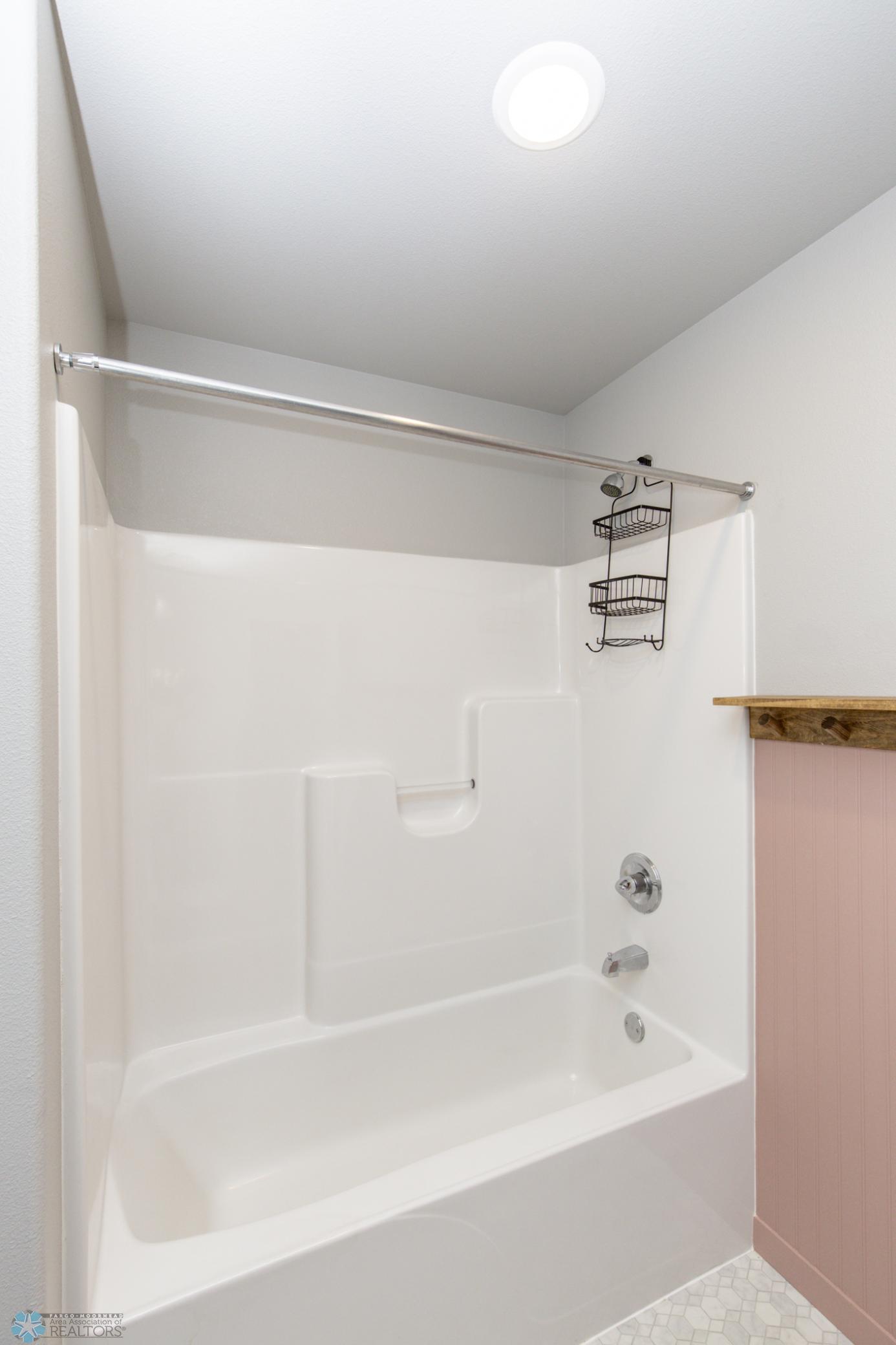 Bathroom 3 - Full