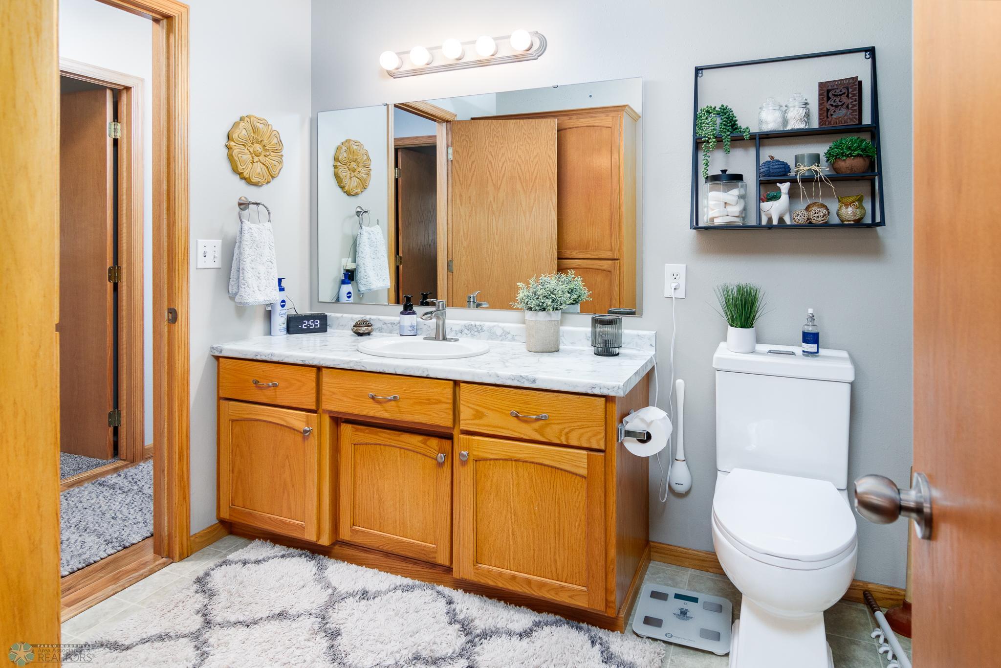 Upper level full bathroom