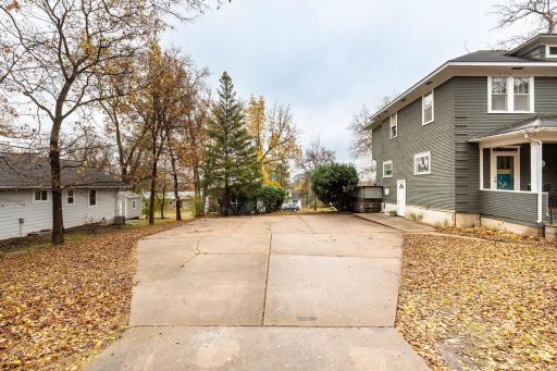 924 E Mount Faith Avenue, Fergus Falls, MN 56537