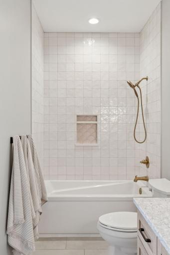 5240 8th Street Southwest - Spacecrafting - 0054.jpg