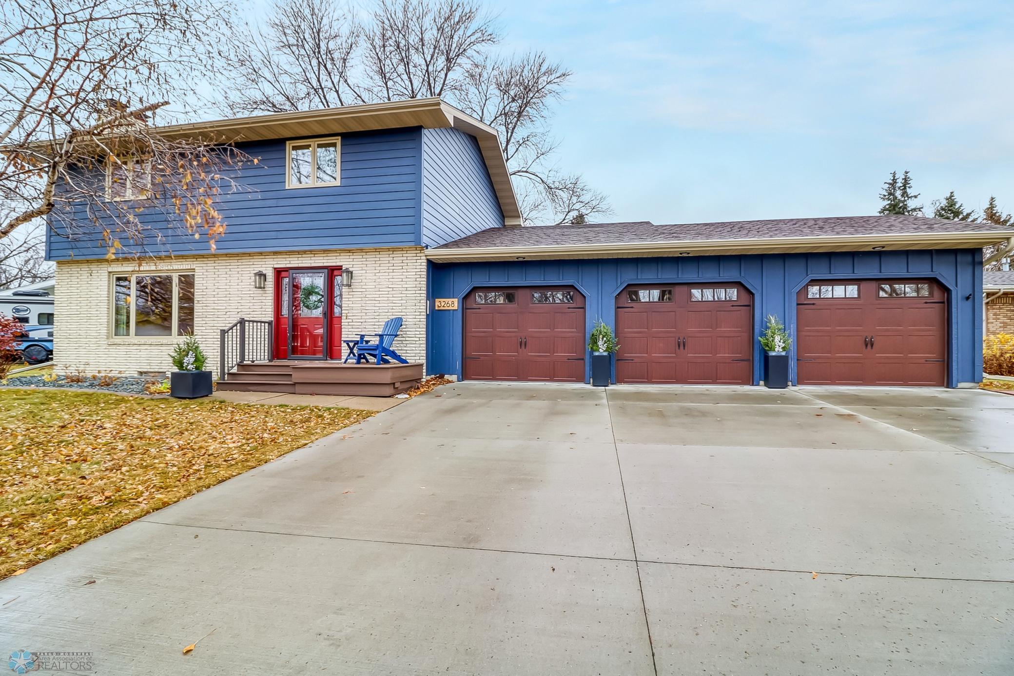 Longfellow 2 story 3 car garage