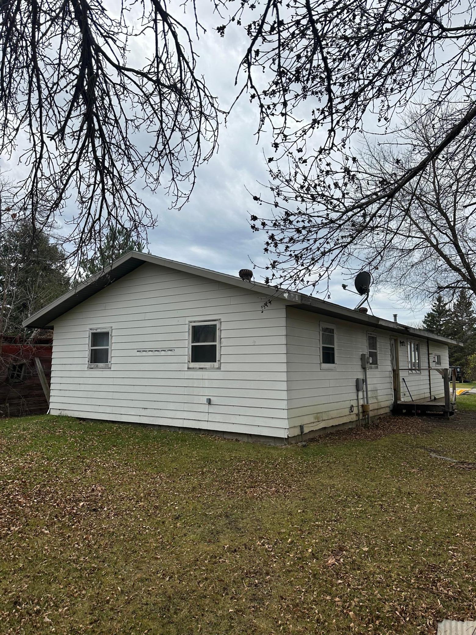 330 Meloney Avenue, Williams, MN 56686