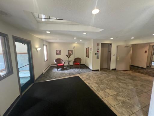 10211 Cedar Lake Road, 102, Hopkins, MN 55305