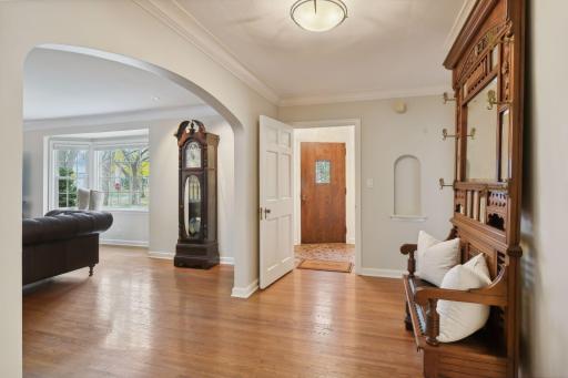 4635 Casco Avenue, Edina, MN 55424