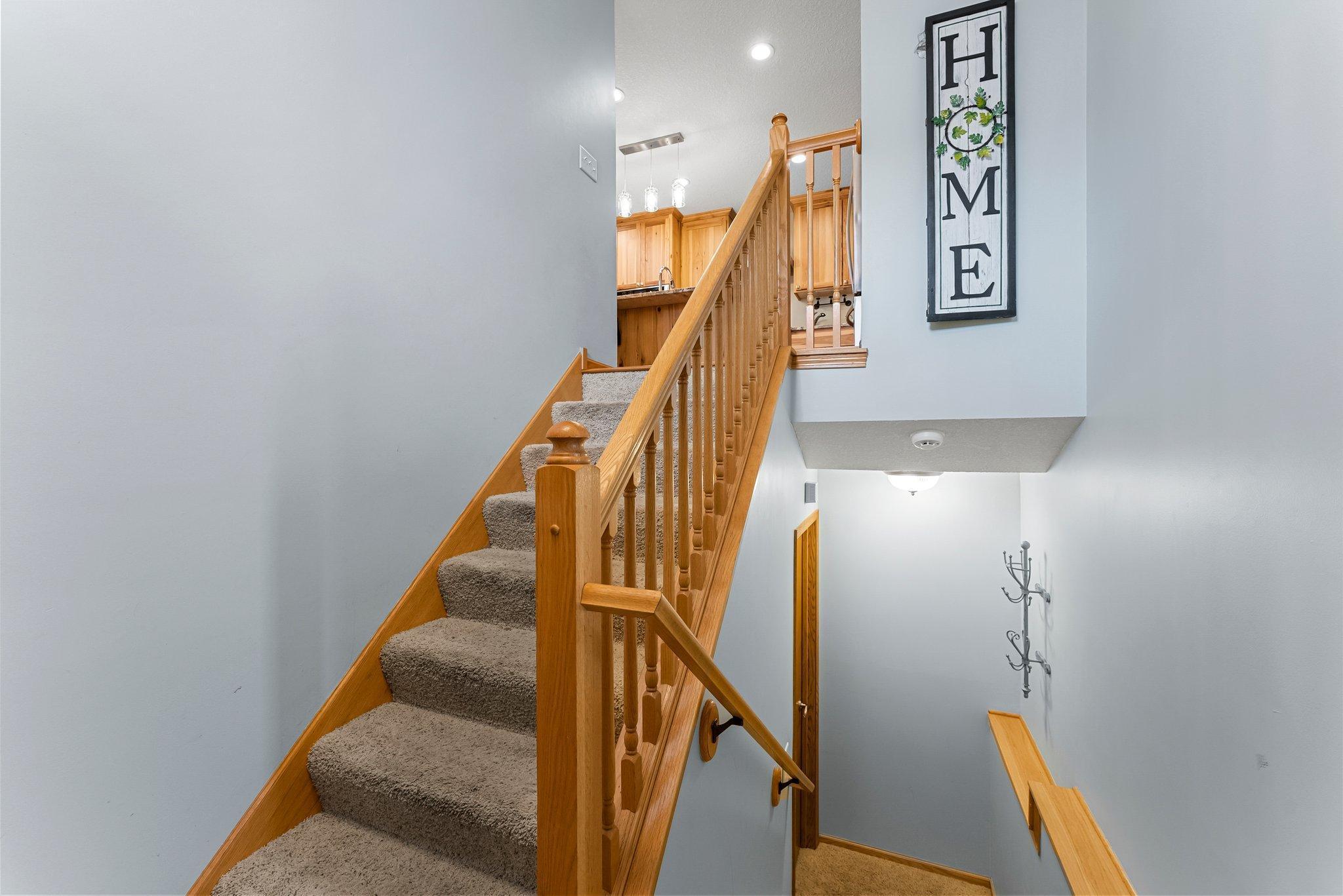 Open and bright entryway