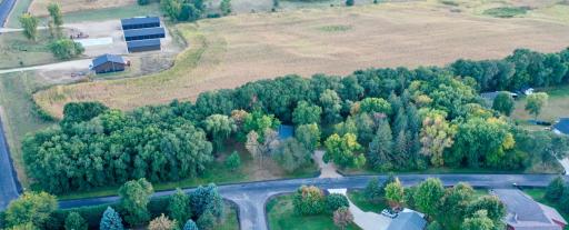 6701 161st Avenue NE, New London, MN 56273
