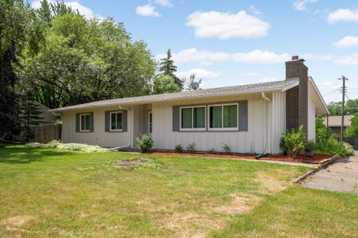 8555 Medicine Lake Road, Minneapolis, MN 55427