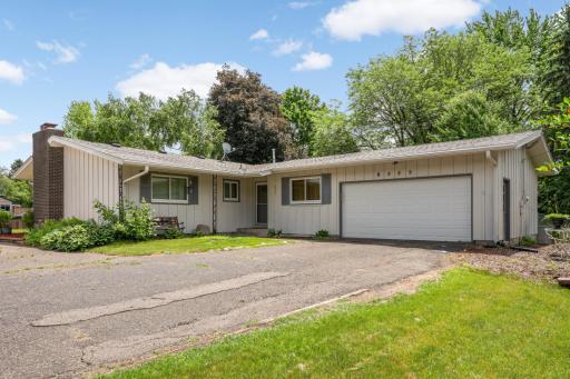 8555 Medicine Lake Road, Minneapolis, MN 55427