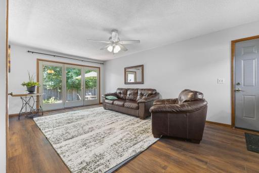 Vivid Spaces_8555 Medicine Lake Rd_05.jpg