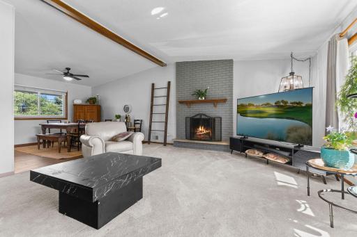 Vivid Spaces_8555 Medicine Lake Rd_18.jpg