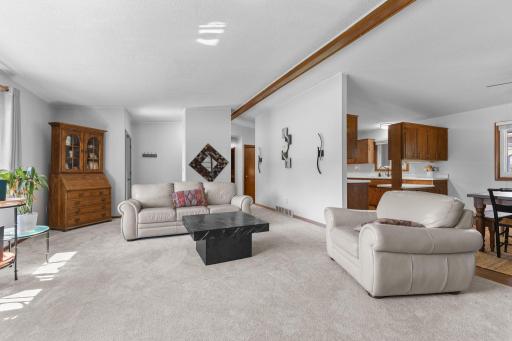 Vivid Spaces_8555 Medicine Lake Rd_16.jpg