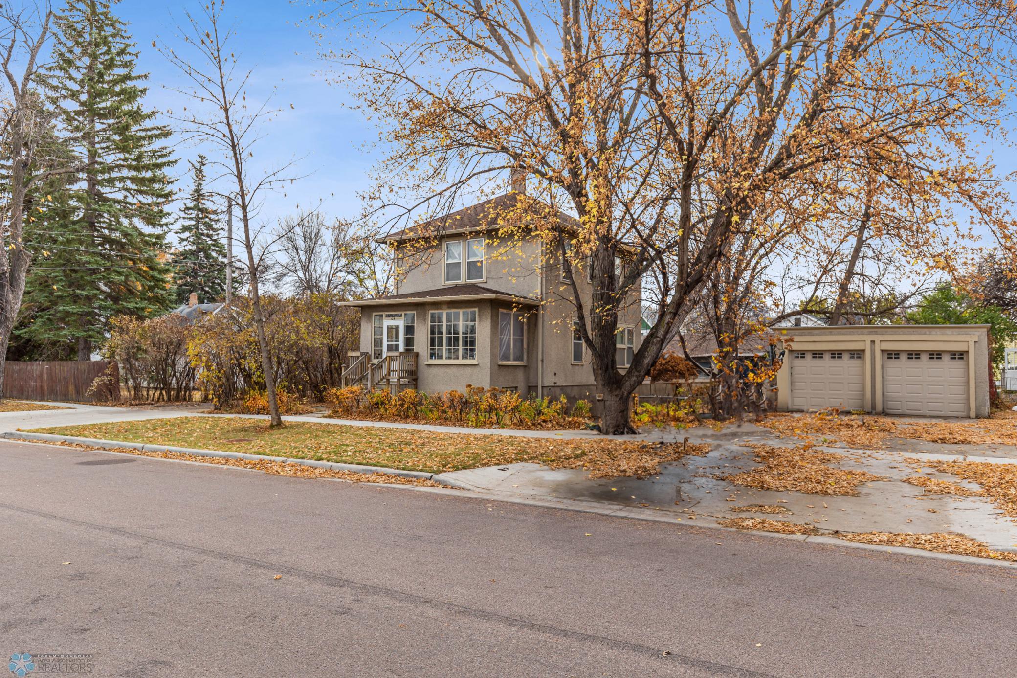 64 7th Ave N, Fargo