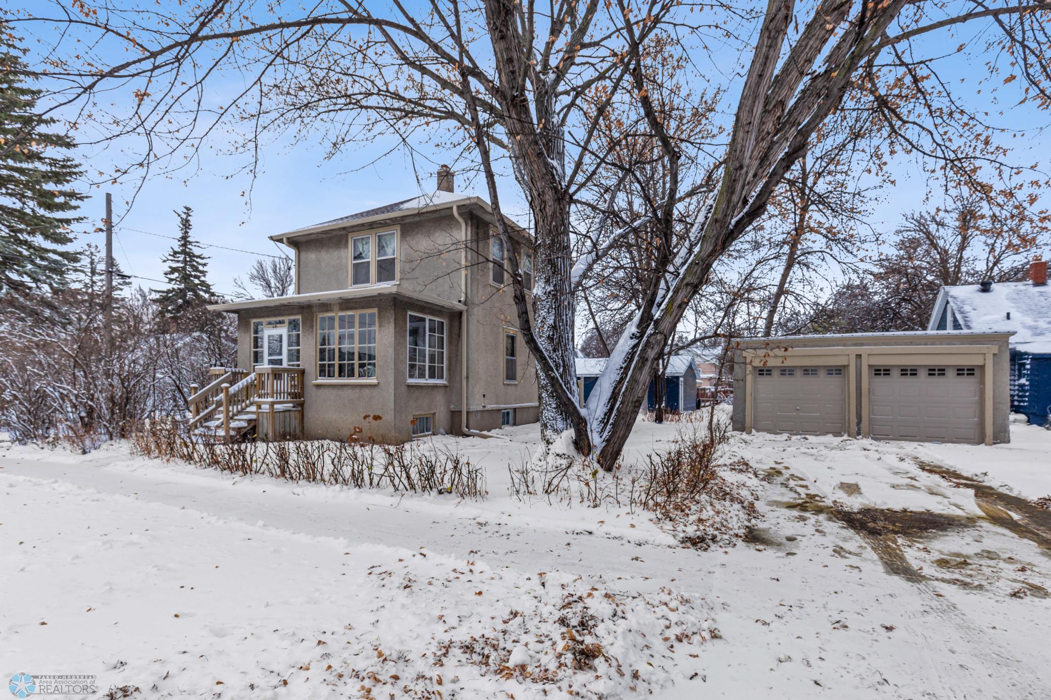64 7th Ave N, Fargo