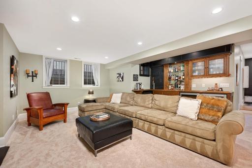 5036 Thomas Avenue S, Minneapolis, MN 55410