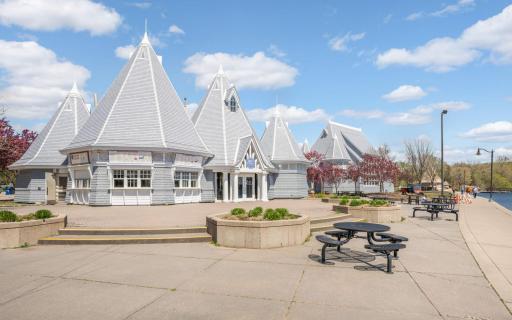 5036 Thomas Avenue S, Minneapolis, MN 55410
