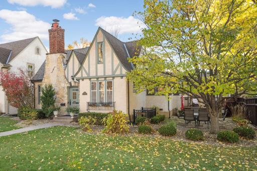 5036 Thomas Avenue S, Minneapolis, MN 55410