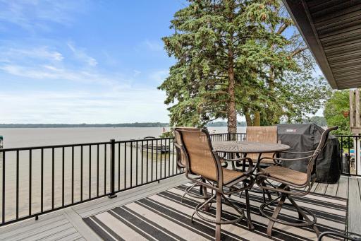 Newer maintenance-free deck with stunning lake viewsâideal for dining al fresco all summer and fall while soaking in the beauty of lakeside living.