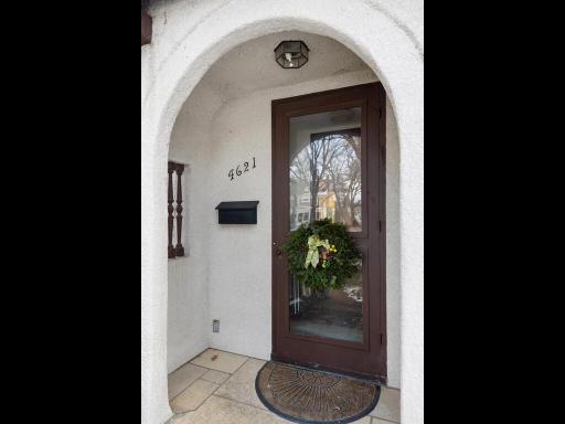 4621 Fremont Ave S Minneapolis MN 55419 USA-018-034-018-MLS_Size.jpg